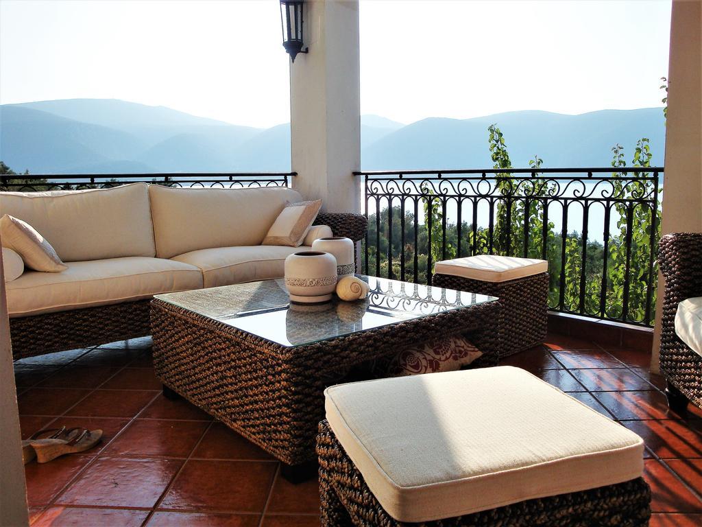 Waterfront Mediterranean Villa Skroponeria Exterior foto
